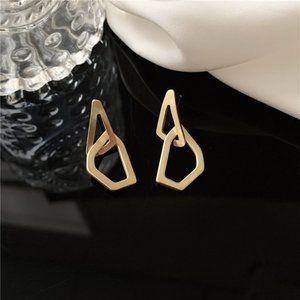 ššLast one Geometric Metal Shape Link Knots Earring